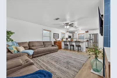 117 Horseshoe Lake Drive W, Huntsville, TX 77320 - Photo 11