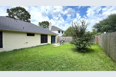 6422 Diamond Rock Drive, Katy, TX 77449 - Photo 23