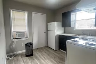 7839 Sparta St, Houston, TX 77028 - Photo 9