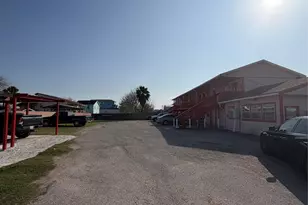 2201 Avenue J, San Leon, TX 77539 - Photo 13