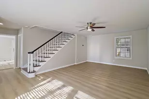 200 Scott St, Baytown, TX 77520 - Photo 5