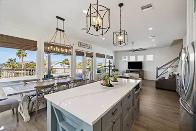 1534 Windsong Way, Tiki Island, TX 77554 - Photo 11