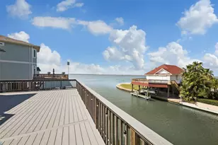 1534 Windsong Way, Tiki Island, TX 77554 - Photo 33