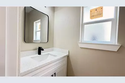 7821 Angus Street, Houston, TX 77028 - Photo 15