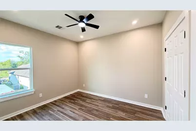 7821 Angus Street, Houston, TX 77028 - Photo 5