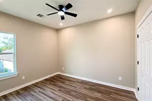 7821 Angus St, Houston, TX 77028 - Photo 5