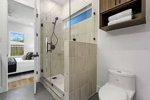 8318 Williamsdell St, Houston, TX 77088 - Photo 15