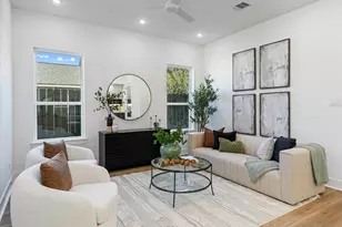 8318 Williamsdell St, Houston, TX 77088 - Photo 7