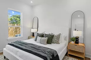 8318 Williamsdell St, Houston, TX 77088 - Photo 13