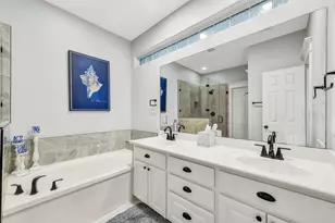 13602 Windlass Cir, Galveston, TX 77554 - Photo 21