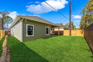 913 Santa Anna Ln, La Porte, TX 77571 - Photo 31