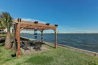 351 Lakeside Lane #201, Nassau Bay, TX 77058 - Photo 35