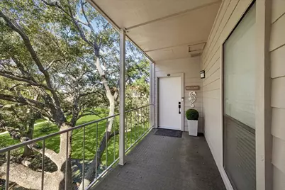 351 Lakeside Lane #201, Nassau Bay, TX 77058 - Photo 3