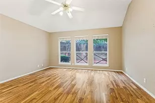 6025 Western Creek Ln, Haltom City, TX 76137 - Photo 17
