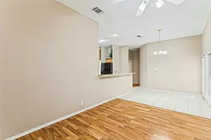 6025 Western Creek Ln, Haltom City, TX 76137 - Photo 9