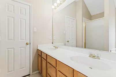 6025 Western Creek Lane, Haltom City, TX 76137 - Photo 19