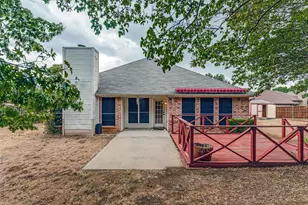 6025 Western Creek Ln, Haltom City, TX 76137 - Photo 23