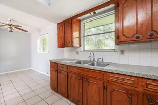 4426 Sandydale Ln, Houston, TX 77039 - Photo 9