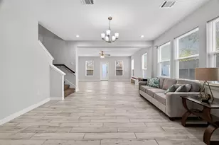 1411 Featherstone St, Houston, TX 77020 - Photo 7