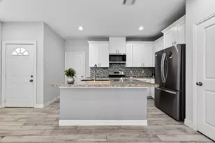 1411 Featherstone St, Houston, TX 77020 - Photo 15