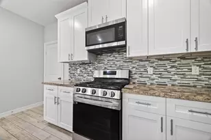 1411 Featherstone St, Houston, TX 77020 - Photo 13