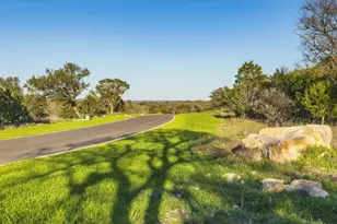 208 Spicewood Trail Dr, Spicewood, TX 78669 - Photo 7