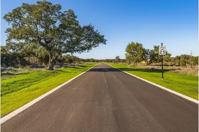 208 Spicewood Trail Drive, Spicewood, TX 78669 - Photo 7