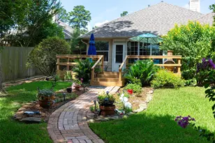10486 Parkside Dr, Willis, TX 77318 - Photo 5
