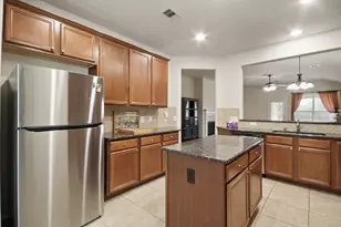 16918 Cherokee Lake Ln, Houston, TX 77044 - Photo 7