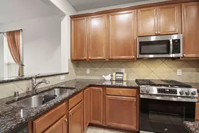 16918 Cherokee Lake Lane, Houston, TX 77044 - Photo 5