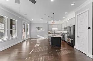 817 Kamano Ave, Houston, TX 77008 - Photo 11