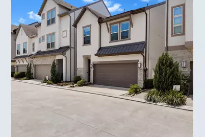 817 Kamano Avenue, Houston, TX 77008 - Photo 3