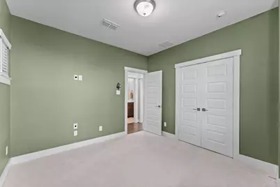 817 Kamano Avenue, Houston, TX 77008 - Photo 19