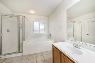 12431 Lark Fair Ln, Houston, TX 77089 - Photo 31