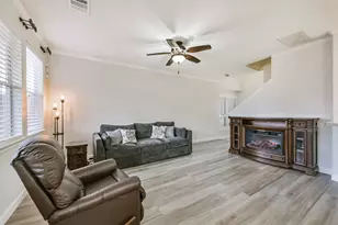 12431 Lark Fair Ln, Houston, TX 77089 - Photo 15