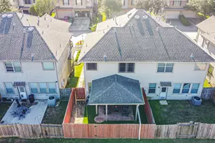 12431 Lark Fair Ln, Houston, TX 77089 - Photo 3