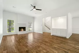 24 Woodelves Pl, The Woodlands, TX 77381 - Photo 7