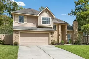 24 Woodelves Pl, The Woodlands, TX 77381 - Photo 3