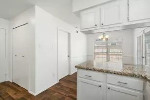 24 Woodelves Pl, The Woodlands, TX 77381 - Photo 17