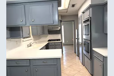 12615 Shannon Hills Drive, Houston, TX 77099 - Photo 11