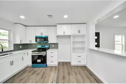 11707 Greenglen Drive, Houston, TX 77044 - Photo 15
