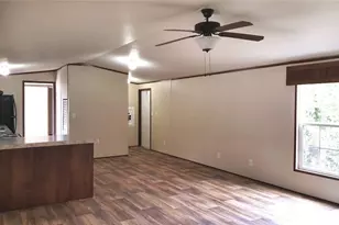 108 Young St, Willis, TX 77378 - Photo 3