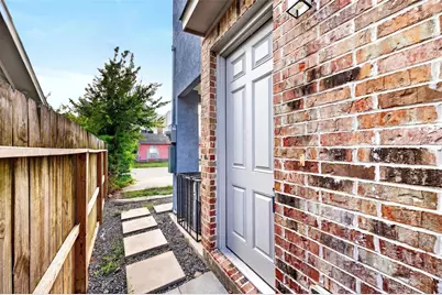 2310 Detering Street #B, Houston, TX 77007 - Photo 5