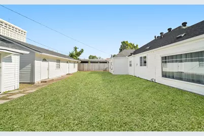 4391 Varsity Lane, Houston, TX 77004 - Photo 35