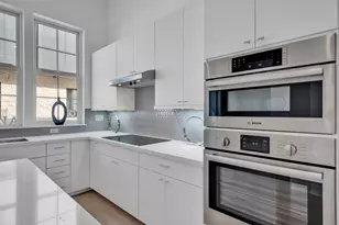 3 N St Charles St F St, Houston, TX 77003 - Photo 9