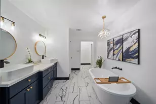 701 W 39th St, Houston, TX 77018 - Photo 23