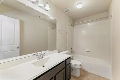 91 W Wading Pond Circle, The Woodlands, TX 77375 - Photo 31
