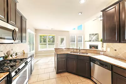 91 W Wading Pond Circle, The Woodlands, TX 77375 - Photo 17