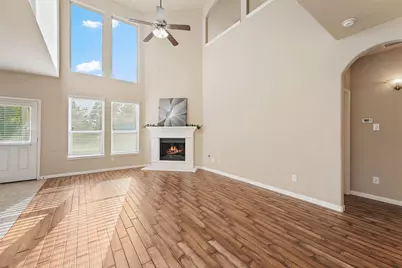 91 W Wading Pond Circle, The Woodlands, TX 77375 - Photo 11