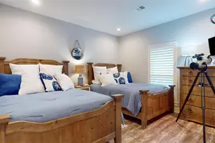 972 Bahama Dr, Crystal Beach, TX 77650 - Photo 31